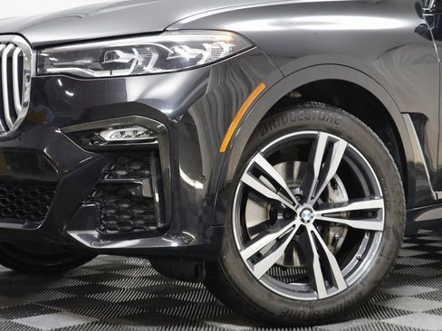 Used 2021 BMW X7 xDrive40i w/ M Sport Package image 3
