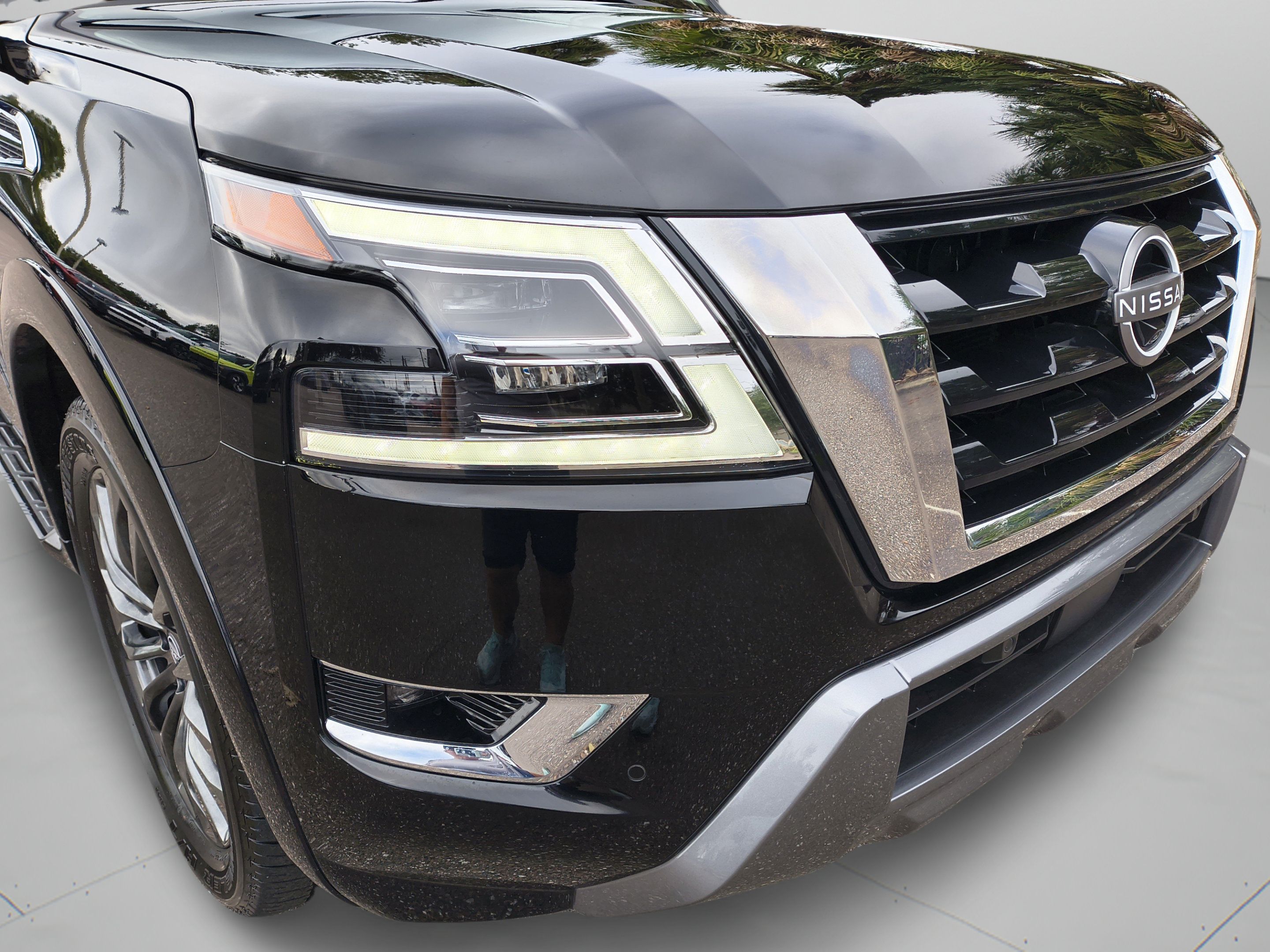 Used 2023 Nissan Armada Platinum w/ Captain's Chairs Package RWD image 39