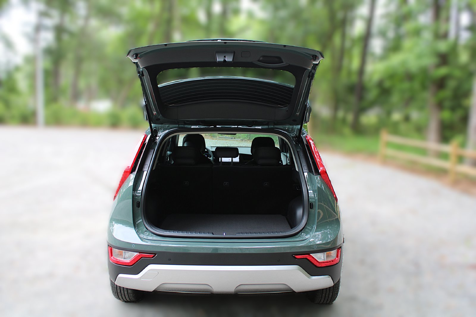 New 2026 Kia Niro EX FWD image 9