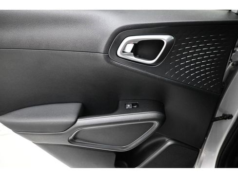 Used 2021 Kia Soul EX FWD image 26