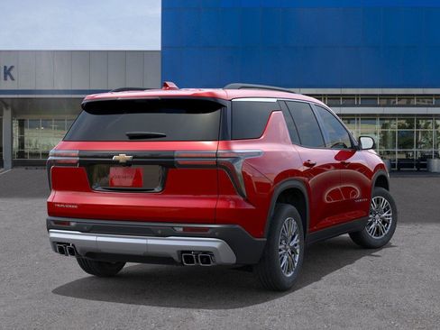 New 2026 Chevrolet Traverse LT w/ Driver Confidence Package FWD image 4