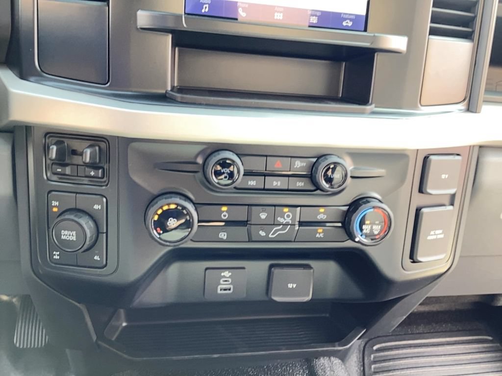 New 2026 Ford F350 XL w/ XL Off-Road Package AWD/4WD image 21