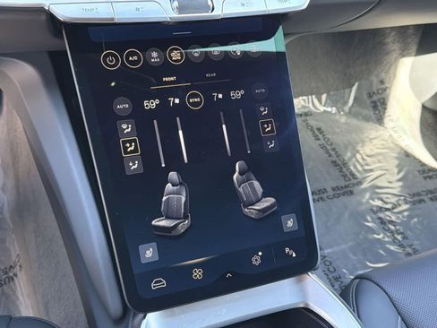 Used 2024 Lucid Air Pure image 15