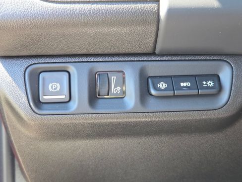 Used 2023 GMC Acadia AT4 w/ Technology Package image 26