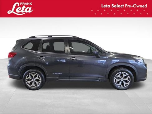 Used 2019 Subaru Forester Premium image 7