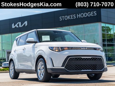 Used 2025 Kia Soul LX w/ LX Technology Package FWD image 1
