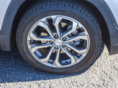 Used 2020 GMC Terrain SLT w/ Preferred Package image 13