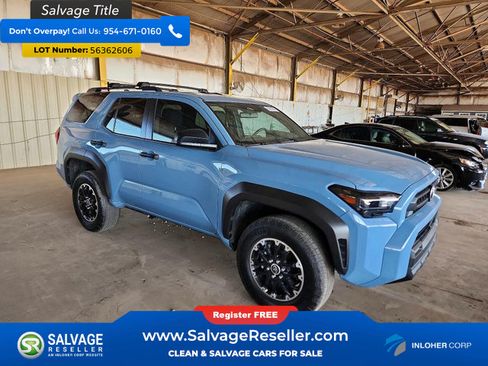 Used 2025 Toyota 4Runner SR5 AWD/4WD image 5