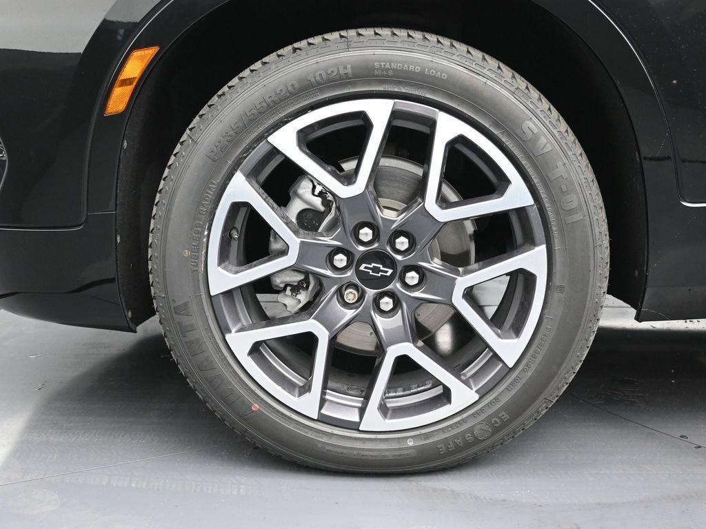 Used 2023 Chevrolet Blazer RS w/ Enhanced Convenience Package FWD image 9
