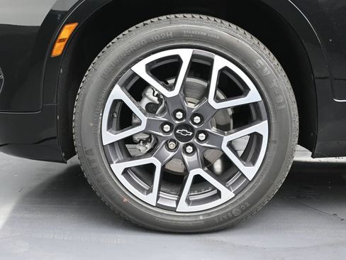 Used 2023 Chevrolet Blazer RS w/ Enhanced Convenience Package FWD image 9