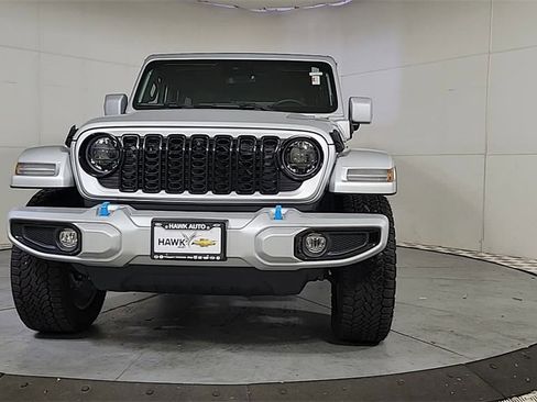 Used 2024 Jeep Wrangler High Altitude image 3