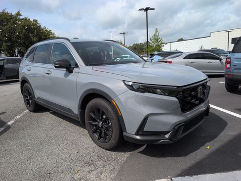 Used 2023 Honda CR-V Sport image 1
