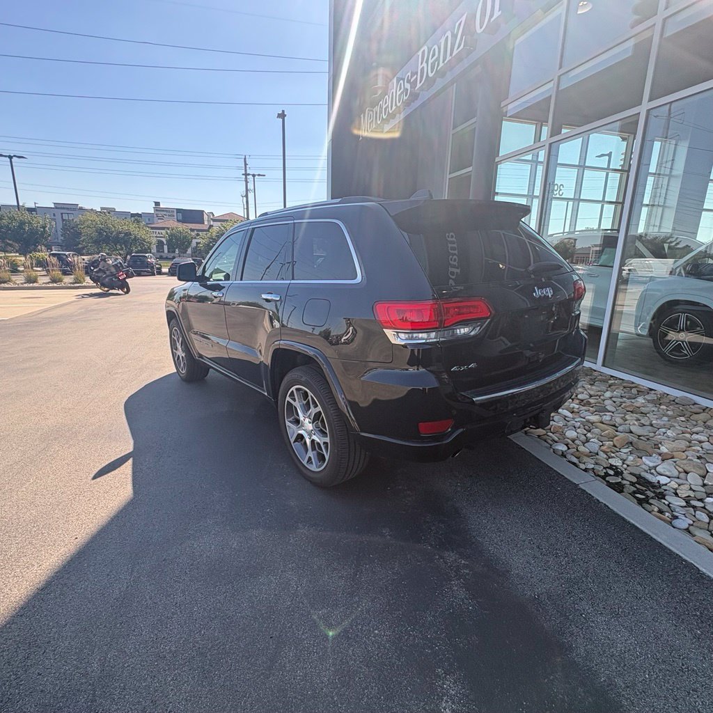 Used 2021 Jeep Grand Cherokee Overland AWD/4WD image 8