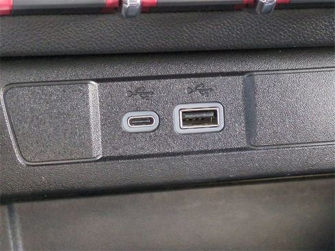 Certified 2024 GMC Canyon AT4X image 25