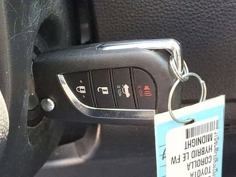 Used 2024 Toyota Corolla LE image 25