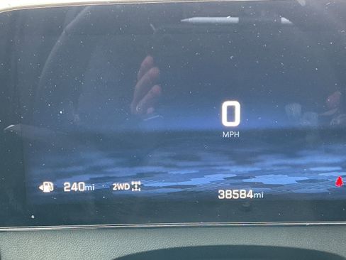 Certified 2025 Chevrolet Traverse LT image 10