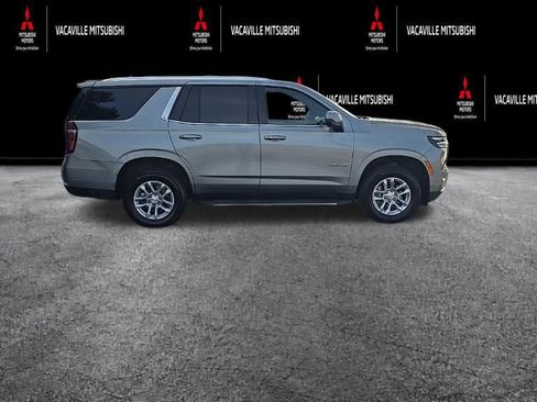 Used 2025 Chevrolet Tahoe LT AWD/4WD image 2