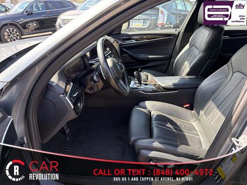 Used 2022 BMW M550i xDrive image 15