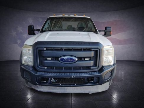Used 2012 Ford F550 2WD Crew Cab Super Duty w/ Payload Upgrade Pkg image 8