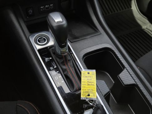 Used 2025 Nissan Sentra SR FWD image 20