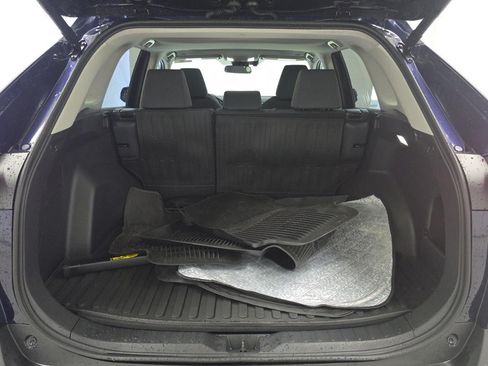 Used 2025 Toyota RAV4 XLE w/ Convenience Package AWD/4WD image 17