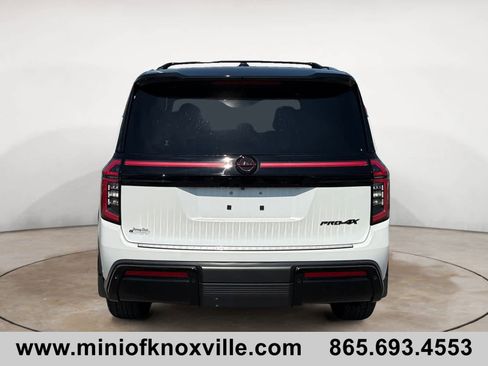 Used 2025 Nissan Armada PRO-4X image 4