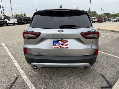 Used 2024 Ford Escape Platinum AWD/4WD image 4