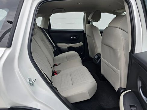 Used 2025 Honda HR-V LX image 11