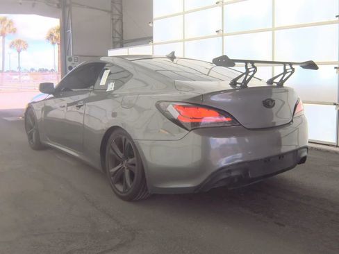 Used 2011 Hyundai Genesis 2.0T image 3