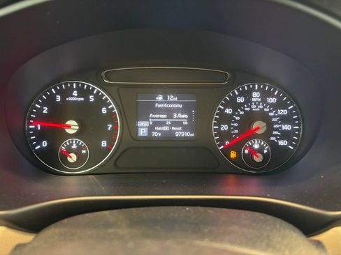 Used 2019 Kia Sorento AWD V6 image 18