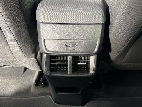 Certified 2026 Chevrolet Equinox LT AWD/4WD image 34