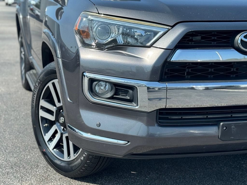 Used 2018 Toyota 4Runner Limited AWD/4WD image 3