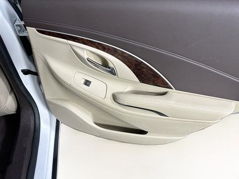 Used 2016 Buick LaCrosse Leather image 29