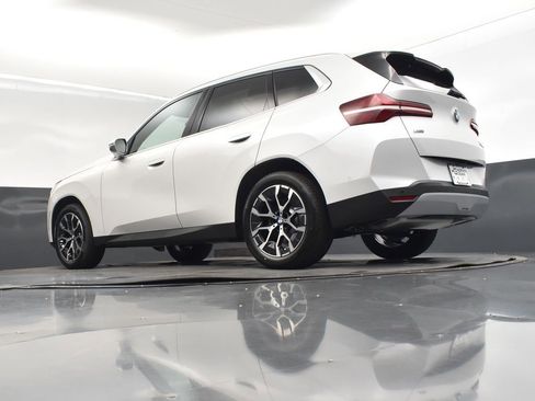 Certified 2025 BMW X3 xDrive30i w/ Premium Package image 40