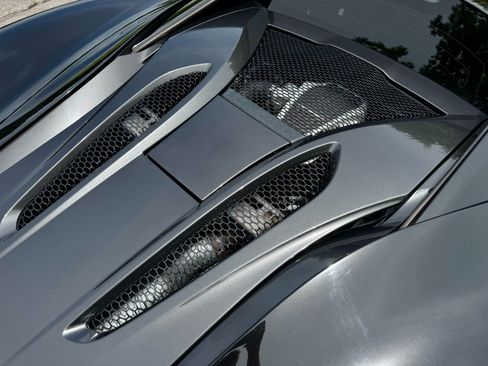 Used 2017 McLaren 570S Coupe RWD image 29
