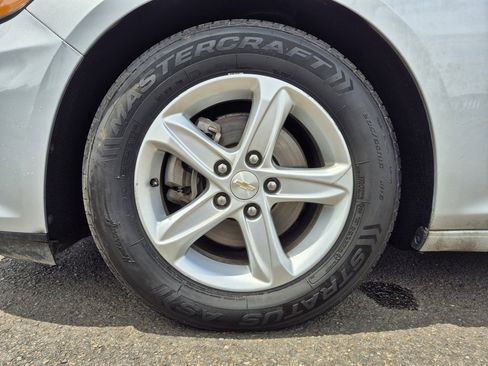Used 2020 Chevrolet Malibu LS image 26