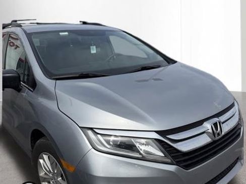 Used 2018 Honda Odyssey LX image 4