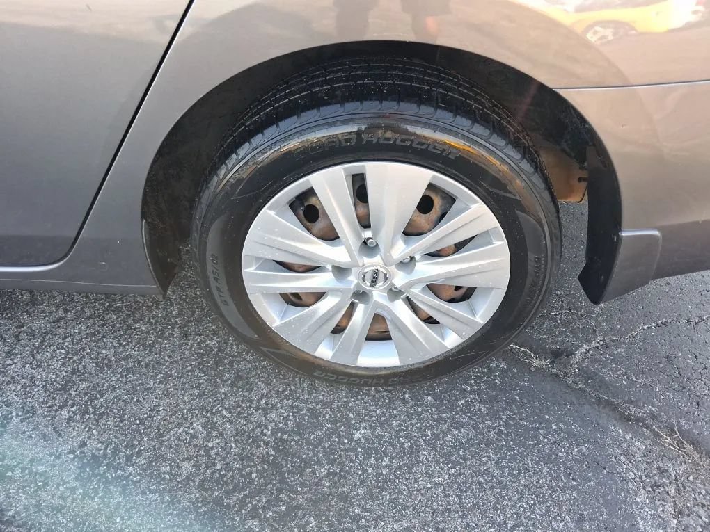 Used 2017 Nissan Sentra SV FWD image 10