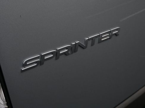 Used 2025 Mercedes-Benz Sprinter 2500 image 27