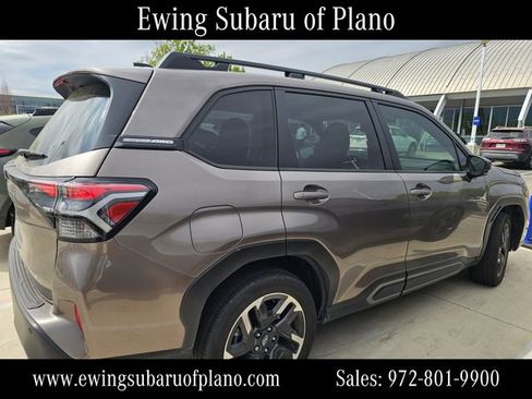 Used 2025 Subaru Forester Limited image 4