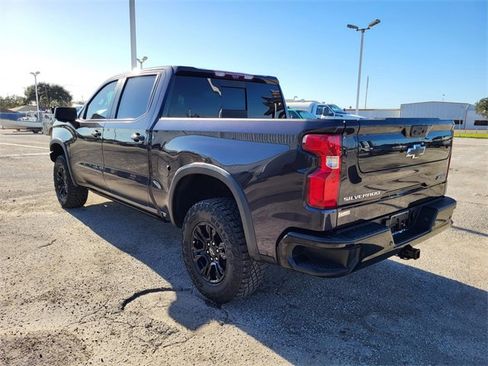Used 2023 Chevrolet Silverado 1500 ZR2 w/ Technology Package image 15