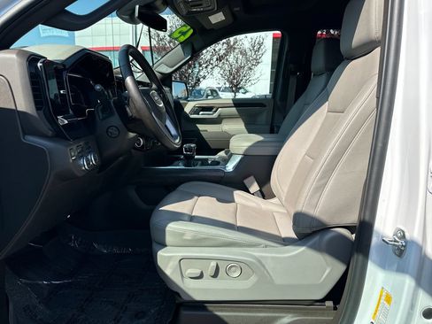 Used 2025 GMC Sierra 1500 SLT w/ SLT Premium Package AWD/4WD image 12