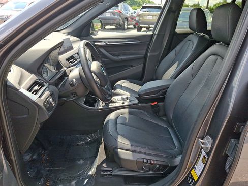 Used 2017 BMW X1 xDrive28i AWD/4WD image 13