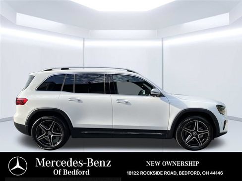Used 2026 Mercedes-Benz GLB 250 4MATIC image 6