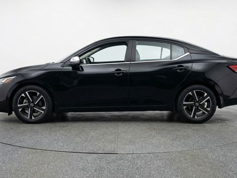 Used 2025 Nissan Sentra SV image 5