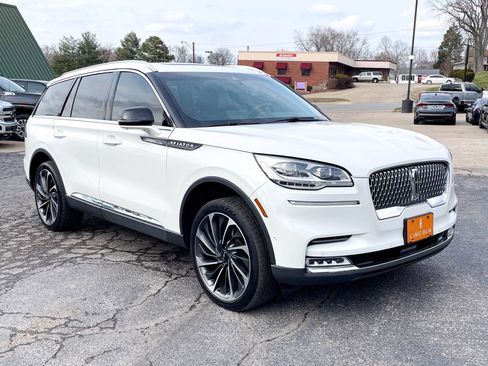 Used 2020 Lincoln Aviator Reserve w/ Equipment Group 202A image 2