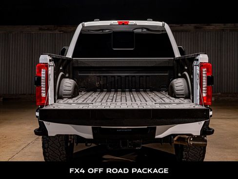 Used 2025 Ford F250 XL w/ STX Appearance Package image 8