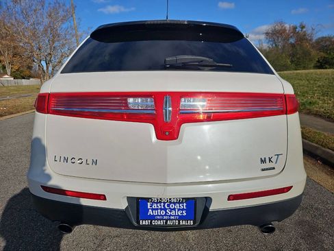 Used 2014 Lincoln MKT AWD w/ Equipment Group 201A image 5