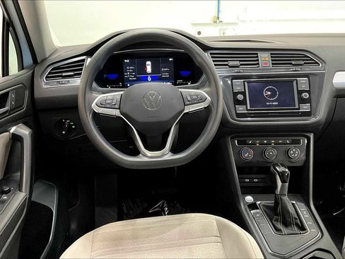 Used 2022 Volkswagen Tiguan S image 8
