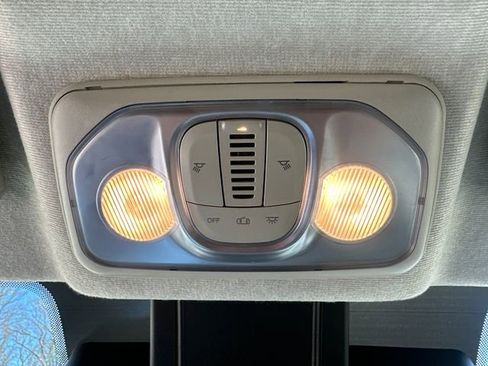 Used 2025 RAM ProMaster 2500 w/ U-Haul Equipment Group FWD image 42